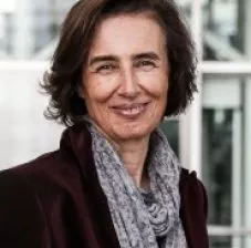 Isabel 185-220-pic-credit